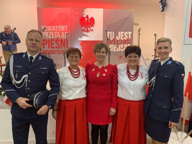 X Powiatowy Przegląd Pieśni Patriotycznych w Stoszowicach