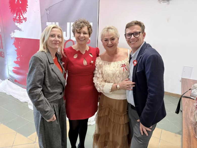 X Powiatowy Przegląd Pieśni Patriotycznych w Stoszowicach