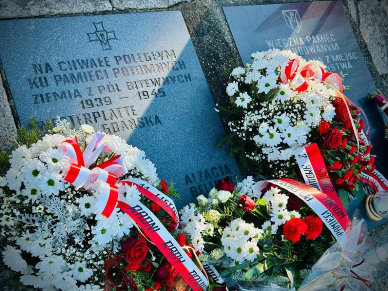 Obchody Narodowego Święta Niepodległości pod Pomnikiem Orła Piastowskiego