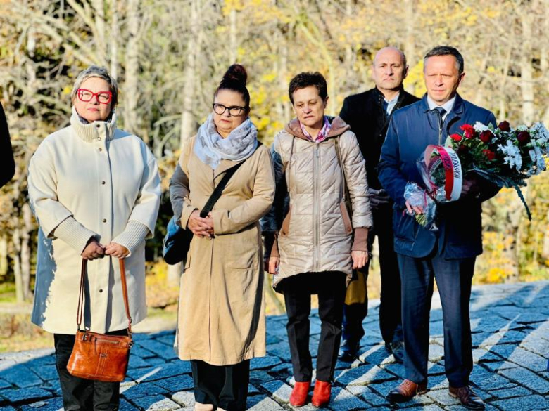Obchody Narodowego Święta Niepodległości pod Pomnikiem Orła Piastowskiego