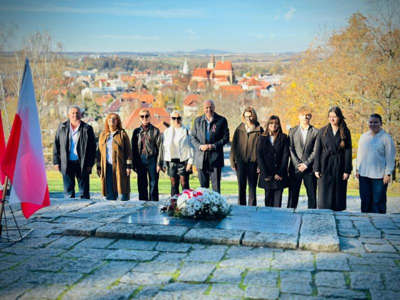 Obchody Narodowego Święta Niepodległości pod Pomnikiem Orła Piastowskiego