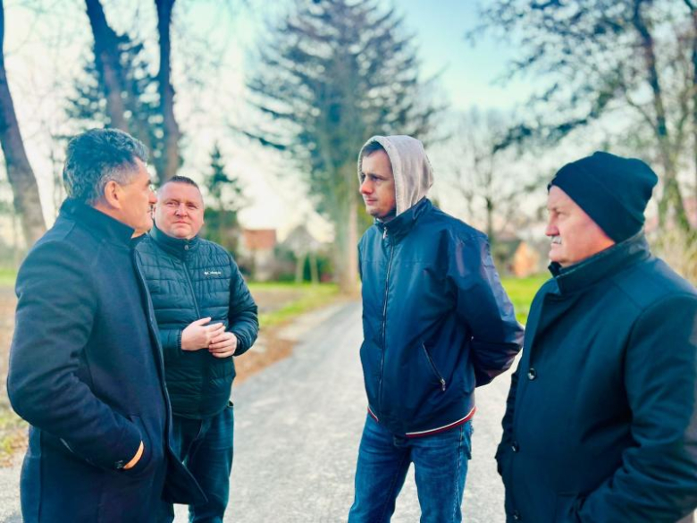 Trzy odcinki dróg powiatowych wyremontowane dzięki porozumieniu gminy i powiatu