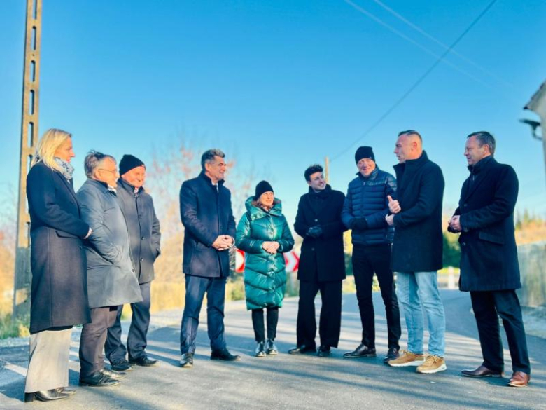 Trzy odcinki dróg powiatowych wyremontowane dzięki porozumieniu gminy i powiatu