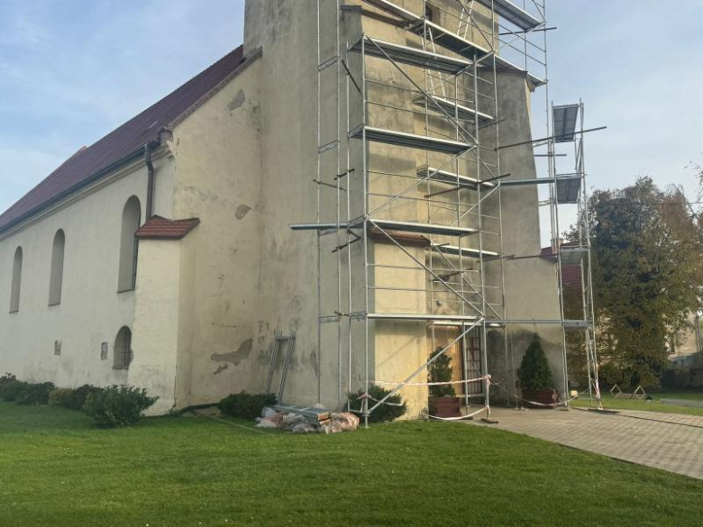 Gmina inwestuje w zabytki. Kilkadziesiąt tysięcy zł na remonty kościołów w Grodziszczu i Mikołajowie