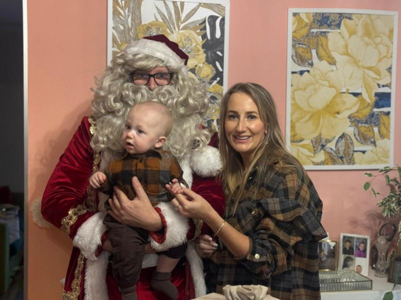 Mikołajowa delegacja z wizytą u najmłodszych mieszkańców gminy