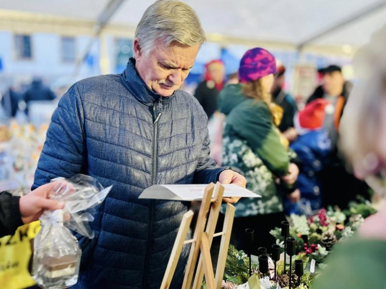 W Ziębicach można było poczuć magię świąt. Jarmark bożonarodzeniowy za nami [foto]
