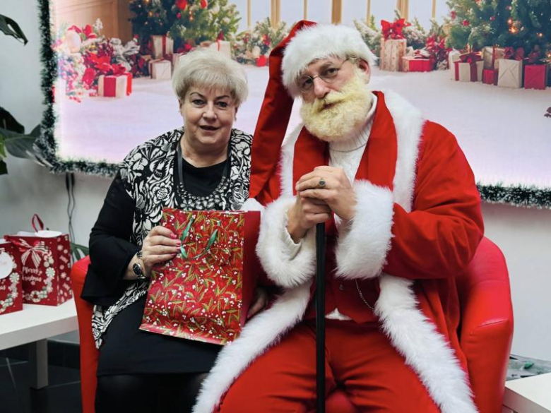 Święty Mikołaj odwiedził uczestników zajęć terapeutycznych Poradni Empiria w Ziębicach