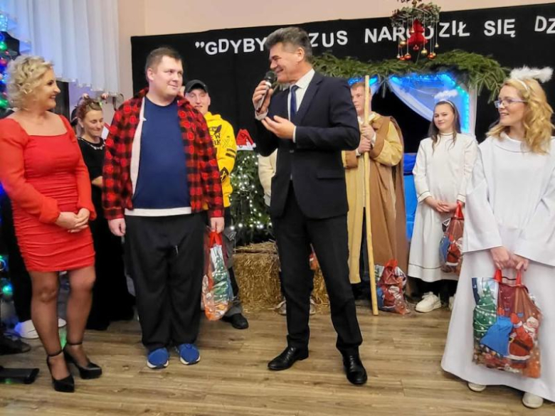 Mikołajki  w Domu Pomocy Społecznej w Opolnicy