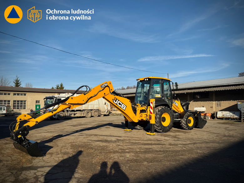 Nowa koparko-ładowarka dla Gminy Ziębice w ramach programu ochrony ludności