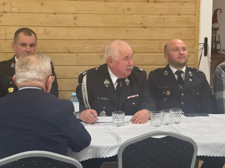 Było uroczyście i zgodnie. Sesja budżetowa w gminie Stoszowice