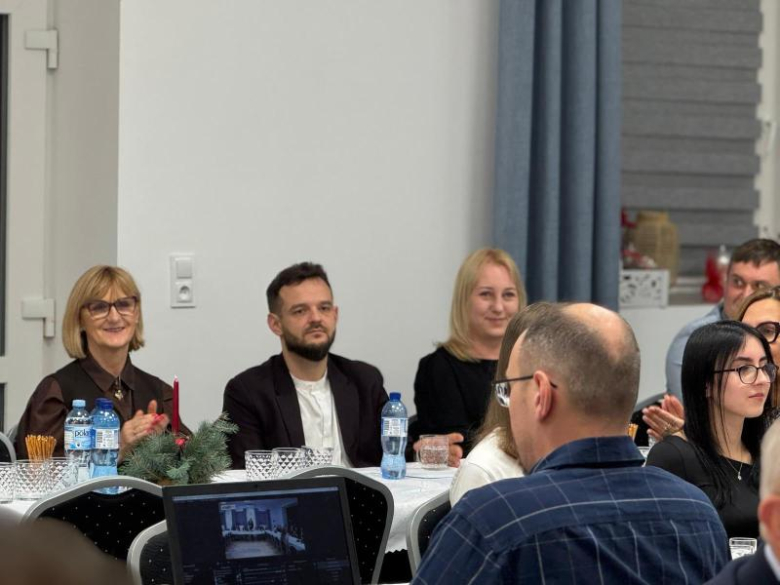 Było uroczyście i zgodnie. Sesja budżetowa w gminie Stoszowice