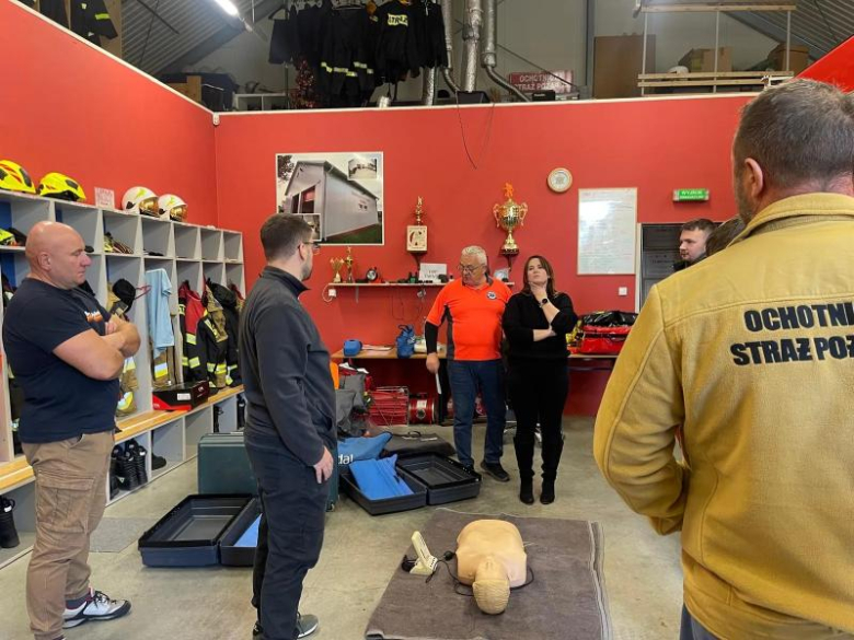 Cykl szkoleń z pierwszej pomocy przedmycznej. Przeszkolono służby oraz mieszkańców