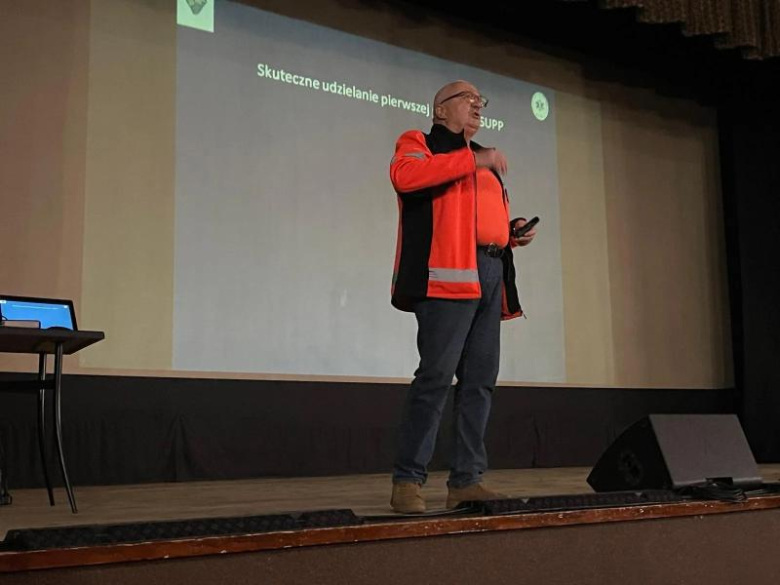 Cykl szkoleń z pierwszej pomocy przedmycznej. Przeszkolono służby oraz mieszkańców