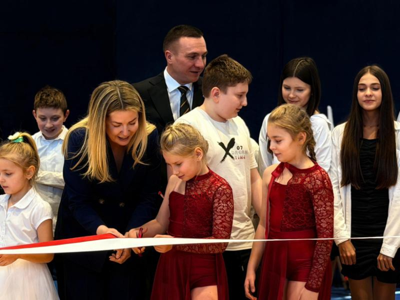 	Wyremontowana po powodzi hala sportowa w Kamieńcu Ząbkowickim oficjalnie otwarta