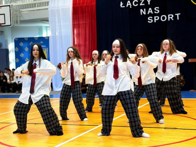 	Wyremontowana po powodzi hala sportowa w Kamieńcu Ząbkowickim oficjalnie otwarta