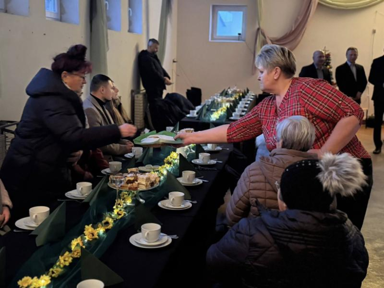 Przedstawienie jasełkowe dla babć i dziadków w Pomianowie Dolnym