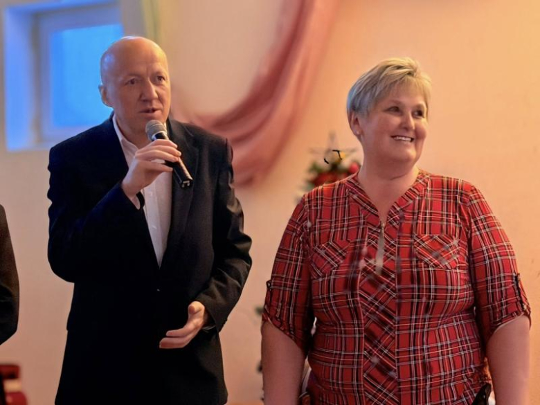 Przedstawienie jasełkowe dla babć i dziadków w Pomianowie Dolnym