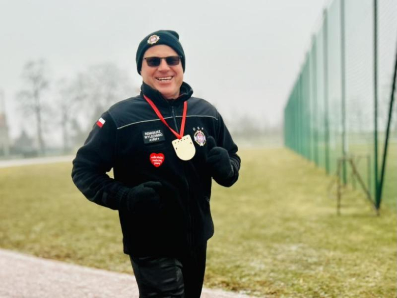 Ziębice na sportowo rozpoczęły 34. finał WOŚP. Bieg z sercem na stadionie miejskim