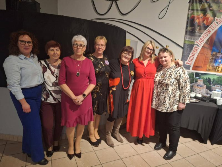 Bal karnawałowy Stowarzyszenia Integracja w Ząbkowicach Śląskich [foto]