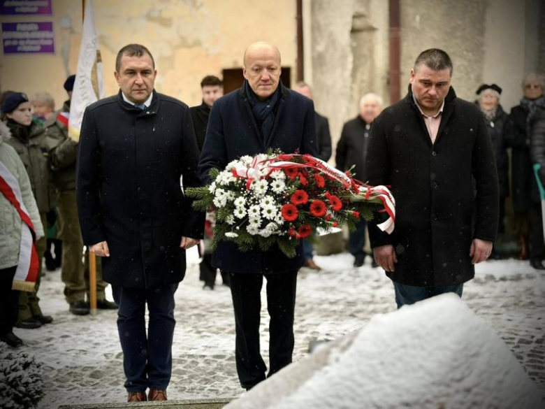 Pamięć, wdzięczność i przestroga - 86. rocznica pierwszej deportacji na Sybir