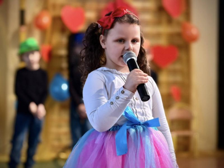 Dzień Babci i Dziadka w Zespole Szkół i Przedszkoli w Niedźwiedziu [foto]