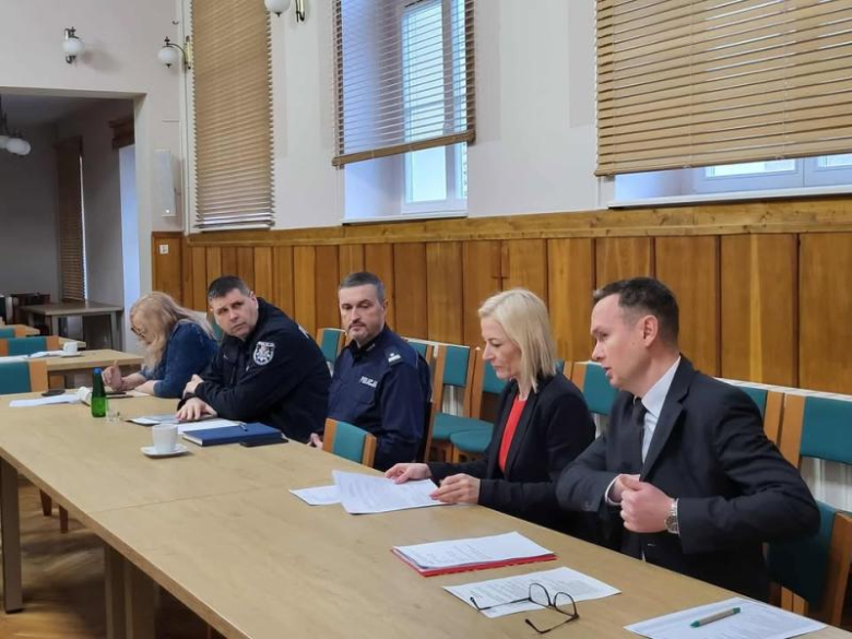 	Nowy zespół pogotowia i bezpieczeństwo powiatu. Posiedzenie Komisji Bezpieczeństwa i Porządku