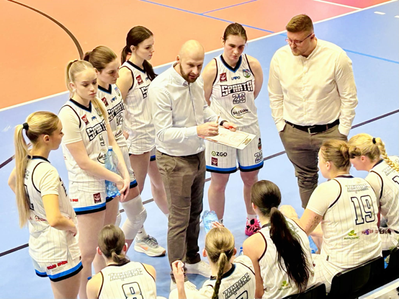 Walentynkowe spotkanie Sparta Ziębice – Brother MUKS Poznań w koszykówce kobiet