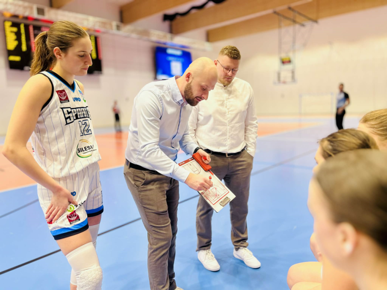 Walentynkowe spotkanie Sparta Ziębice – Brother MUKS Poznań w koszykówce kobiet