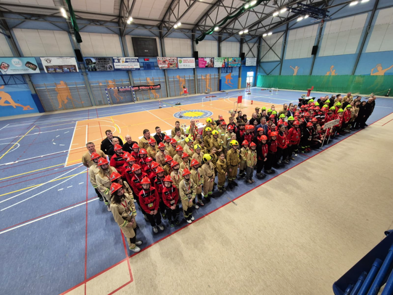 Pierwsze Halowe Zawody Młodzieżowych Drużyn Pożarniczych