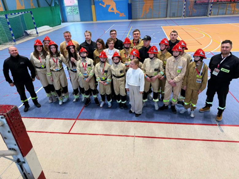 Pierwsze Halowe Zawody Młodzieżowych Drużyn Pożarniczych