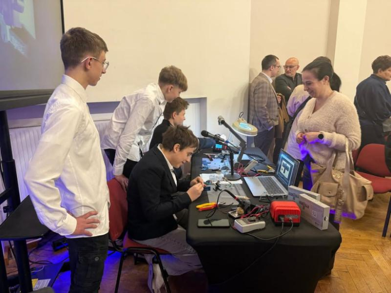 Podsumowanie zagranicznych praktyk uczniów ZSP w Ziębicach. Erasmus+, Malta i edukacja bez granic