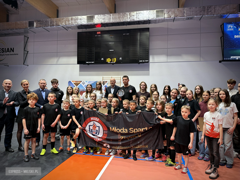 Gminna Gala Sportu w Ziębicach. Wręczono nagrody dla sportowców, drużyn, działaczy i trenerów