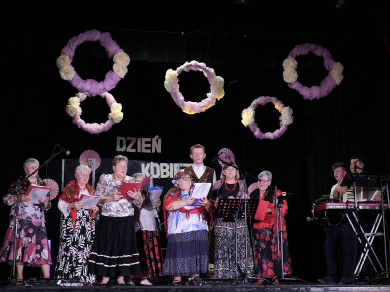 Gminny Dzień Kobiet w Ciepłowodach