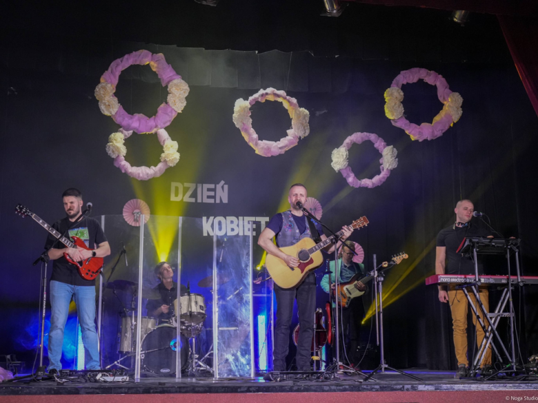 Gminny Dzień Kobiet w Ciepłowodach