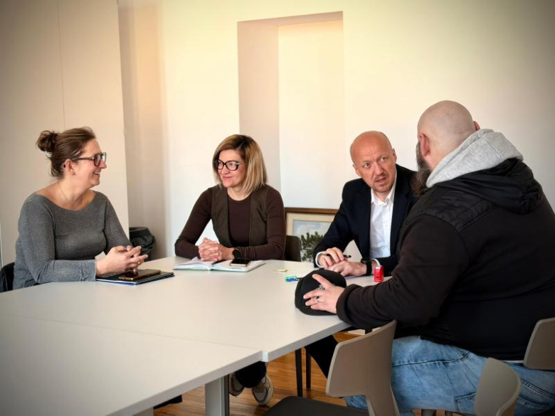  		„Ziarenko Nadziei” – nowa fundacja w Ziębicach chce pomagać potrzebującym