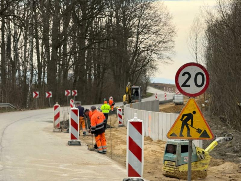 Nowa ścieżka rowerowa coraz bliżej! Inwestycja między Jaworkiem a Sieroszowem nabiera tempa