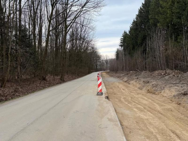 Nowa ścieżka rowerowa coraz bliżej! Inwestycja między Jaworkiem a Sieroszowem nabiera tempa