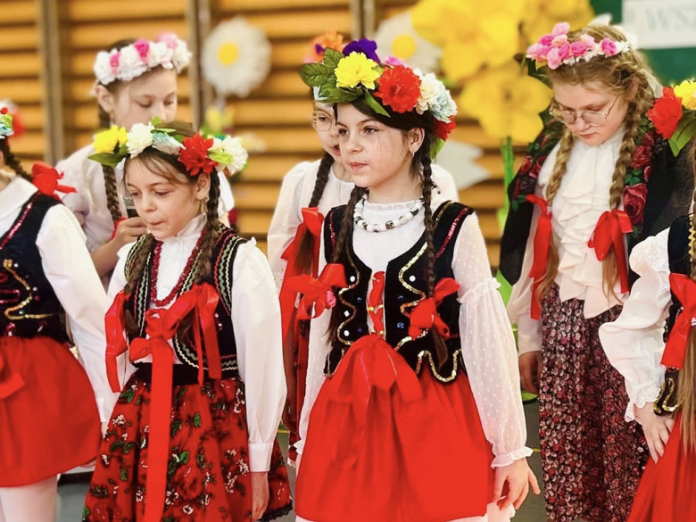 Apel wielkanocny w Szkole Podstawowej w Henrykowie