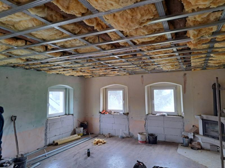 Świetlica wiejska w Cienkowicach w trakcie prac remontowych