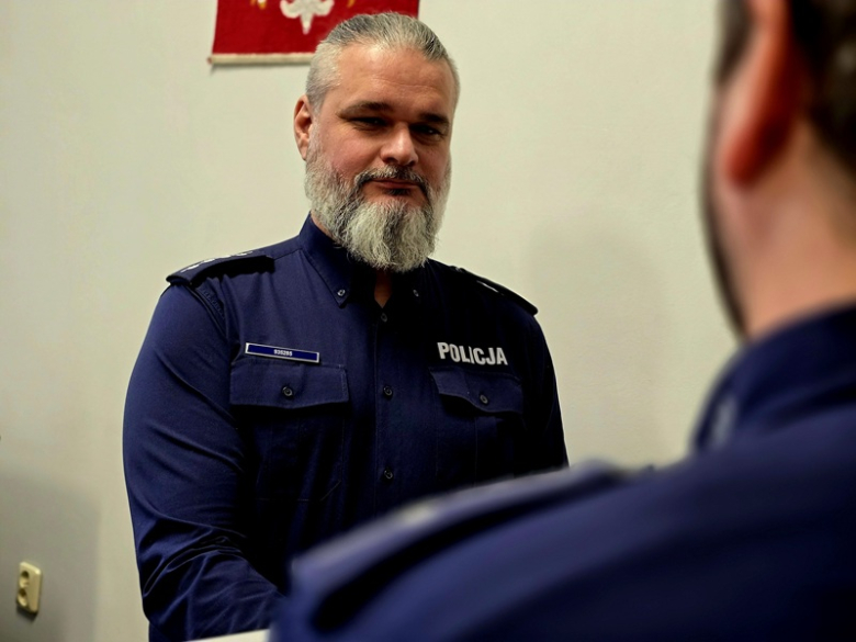 Nowe stopnie, nowe wyzwania. Trzech policjantów zasiliło korpus aspirantów
