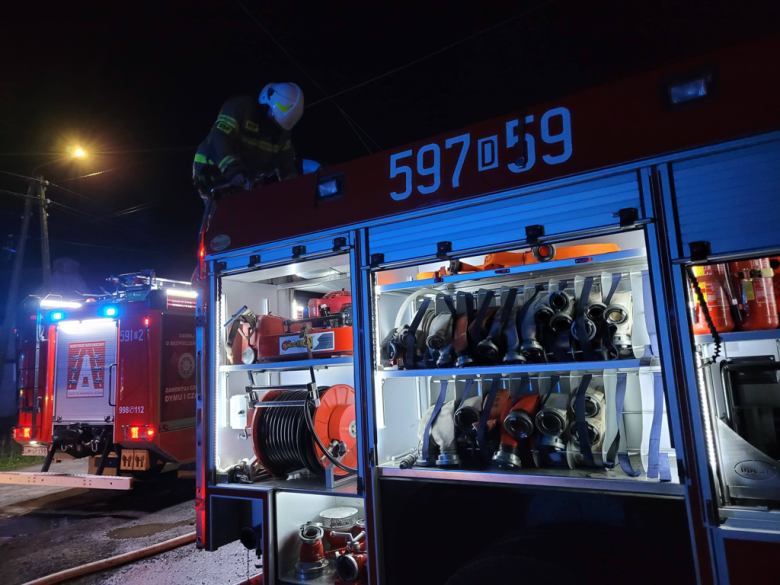 Pożar w Rososznicy. Spłonął budynek gospodarczy