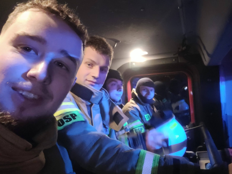 Pożar w Rososznicy. Spłonął budynek gospodarczy