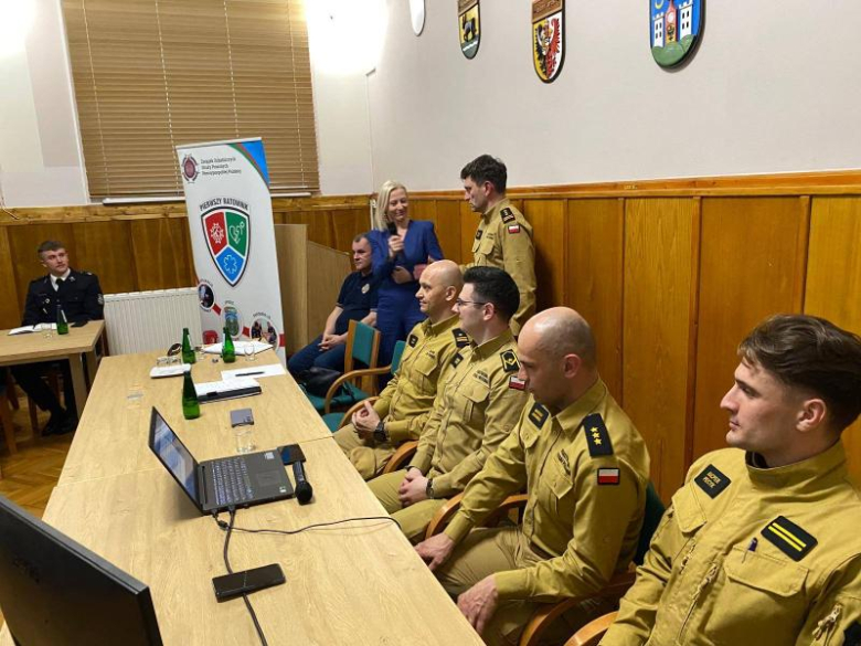 Spotkanie przedstawicieli komendy powiatowej straży pożarnej z naczelnikami OSP