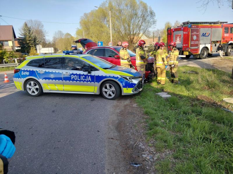 Zderzenie forda i audi na skrzyżowaniu w Strąkowej