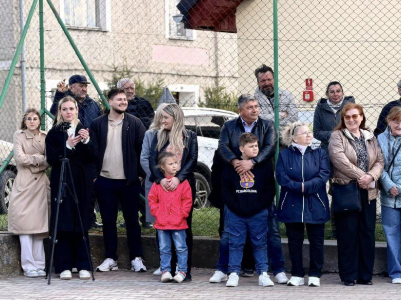 Wyraz jedności, tradycji i strażackiej służby. Uroczystość nadania sztandaru OSP Krzelków