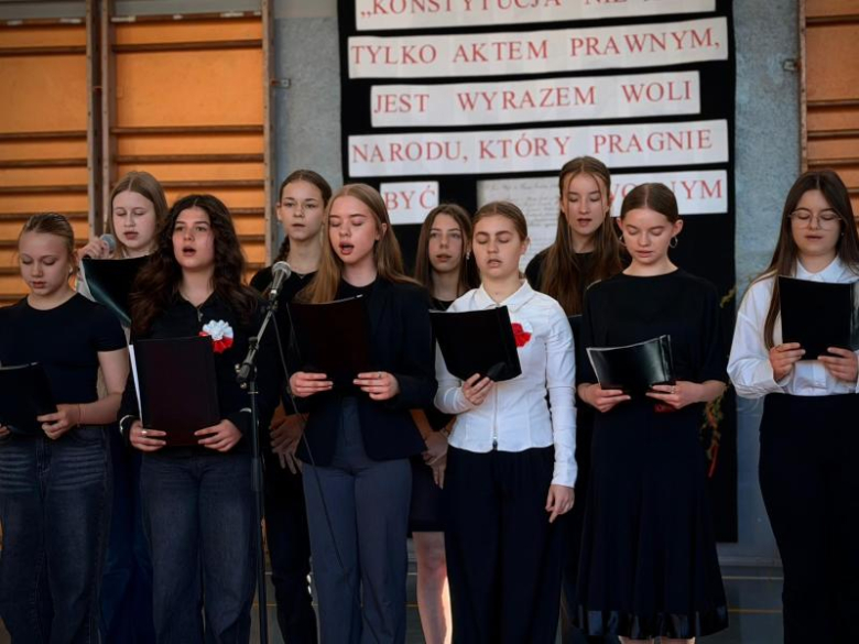 Patriotyczne obchody w Henrykowie