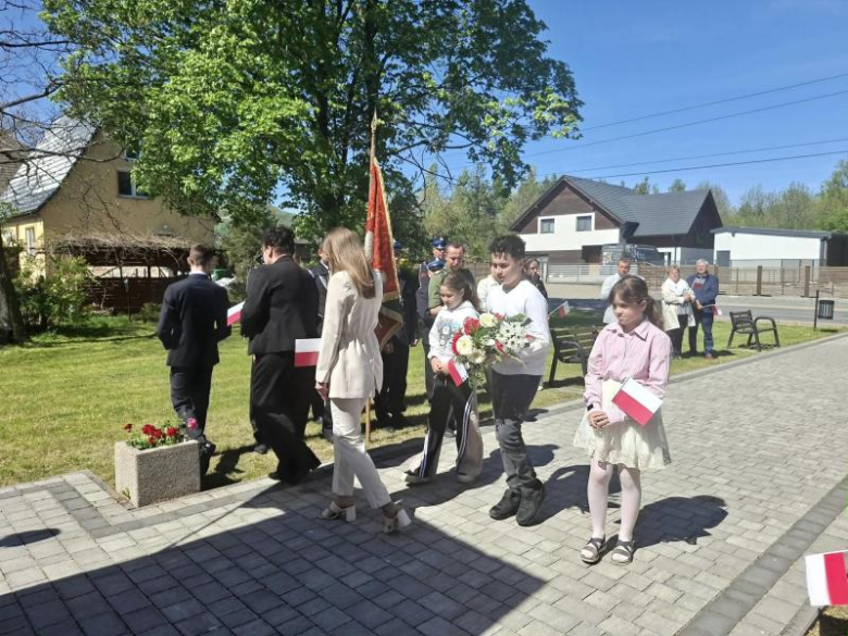 Uroczyście i wspólnie – obchody Święta Konstytucji 3 Maja w gminie Stoszowice