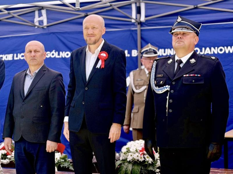 Uroczyste obchody 235. rocznicy Konstytucji 3 Maja i Dnia św. Floriana w Henrykowie