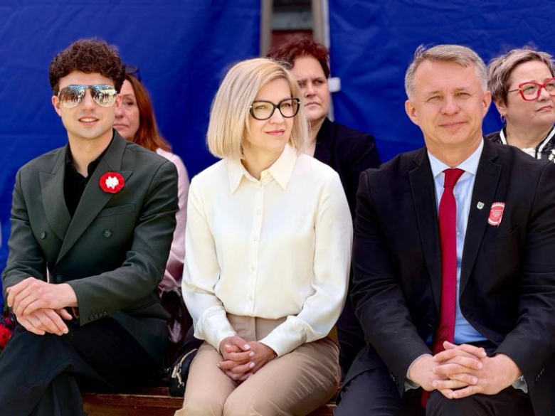Uroczyste obchody 235. rocznicy Konstytucji 3 Maja i Dnia św. Floriana w Henrykowie
