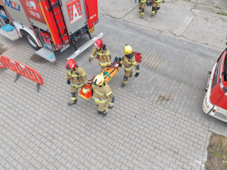 Strażacy kolejny dzień ćwiczyli akcję ratowniczą na terenie elewatora zbożowego